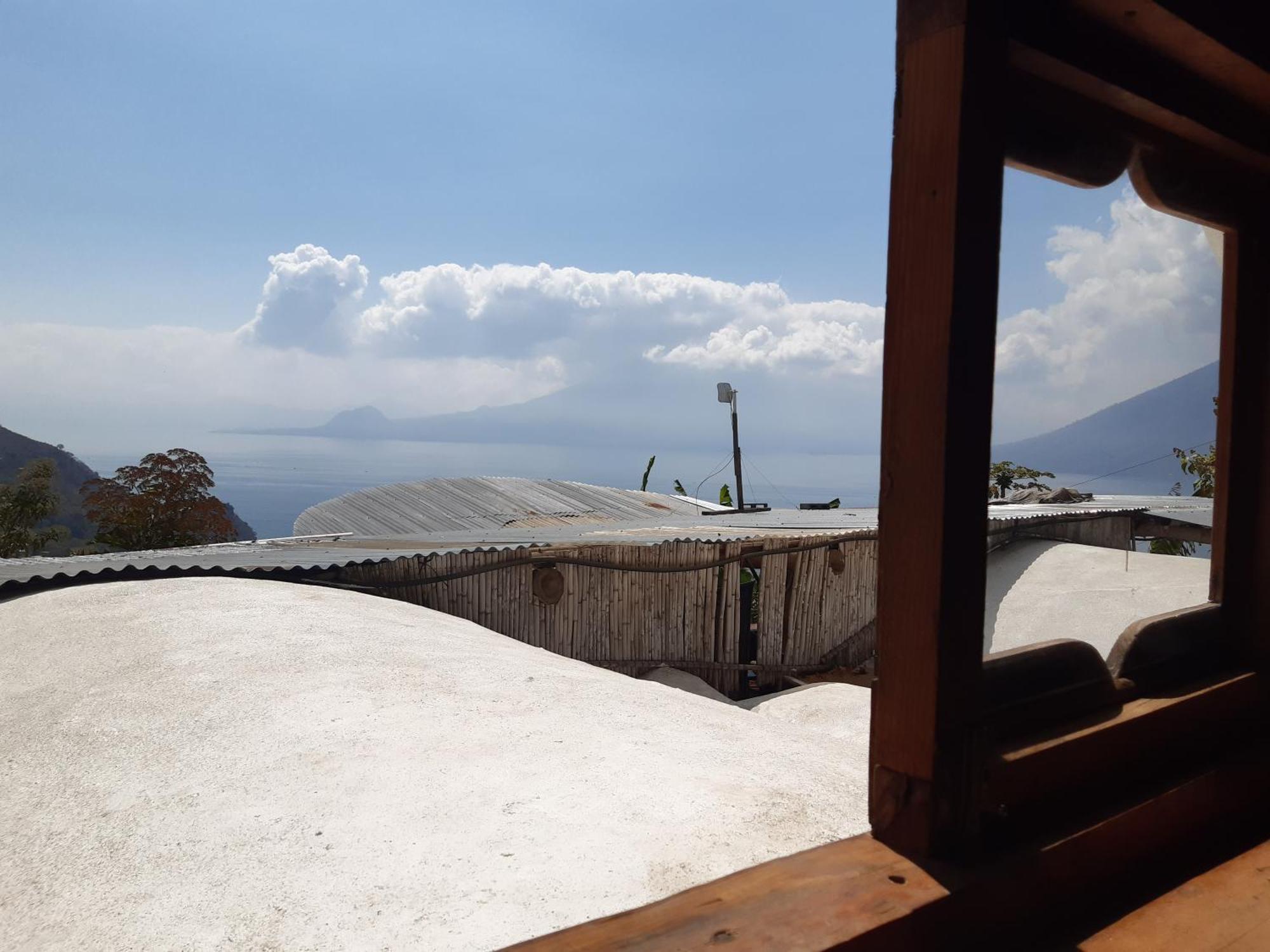Гостевой дом Earthship Atitlan Сан-Маркос-ла-Лагуна Экстерьер фото